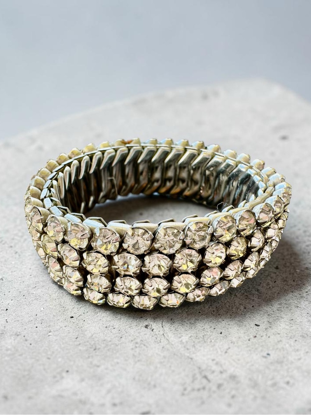 Vintage Expandable Rhinestone Bracelet 4 Rows